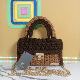 The crunch crotchet bag